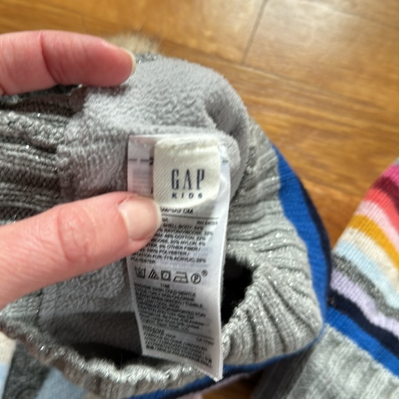 Gap - hat, scarf, mittens - Picture 4 of 6